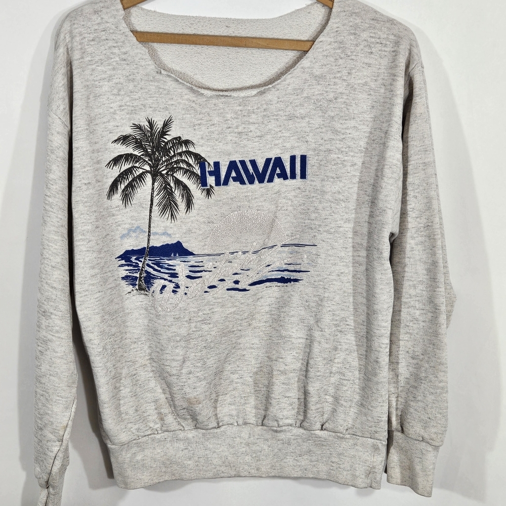 Vintage Hawaii sweatshirt cut neckline size M